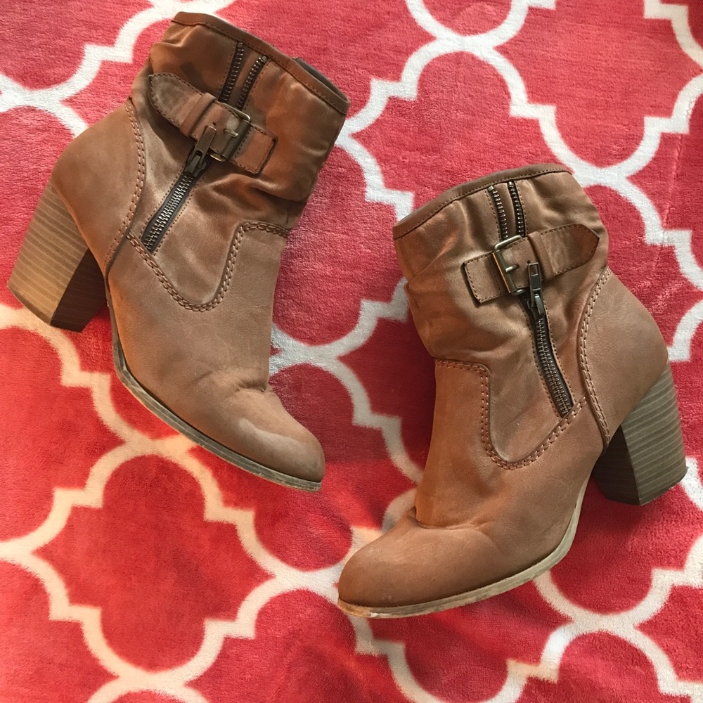 Steve Madden Chestnut Buckle Booties